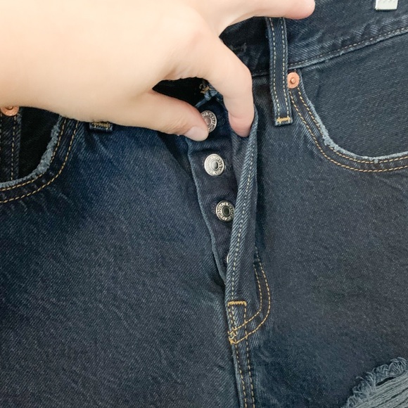 501 LEVIS SHORTS - Picture 4 of 4